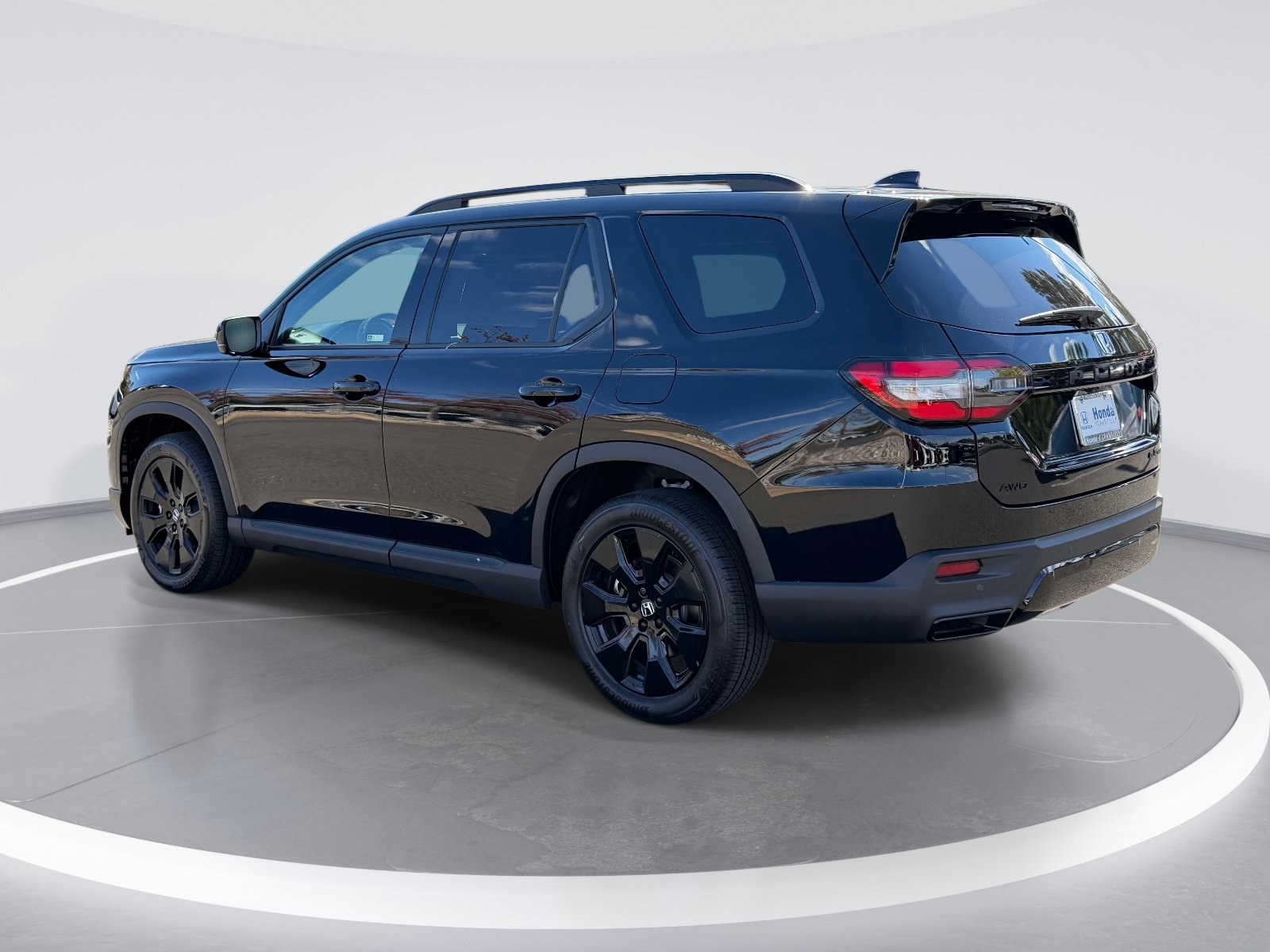 New 2026 Honda Pilot Black Edition image 4