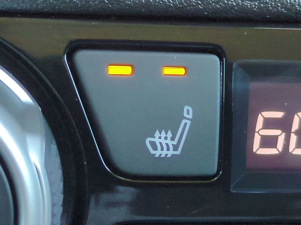 Certified 2022 Nissan Versa SR w/ Convenience Package image 21