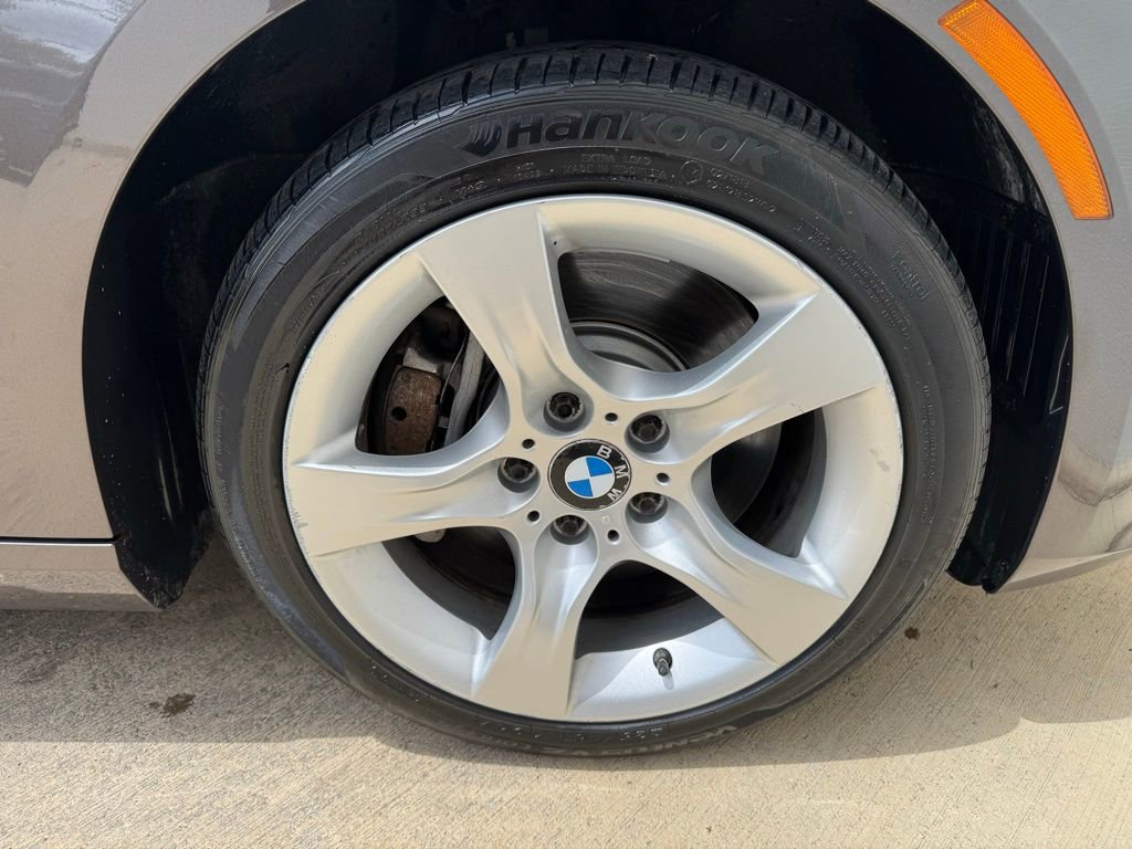 Used 2011 BMW 335i xDrive Coupe AWD/4WD image 8