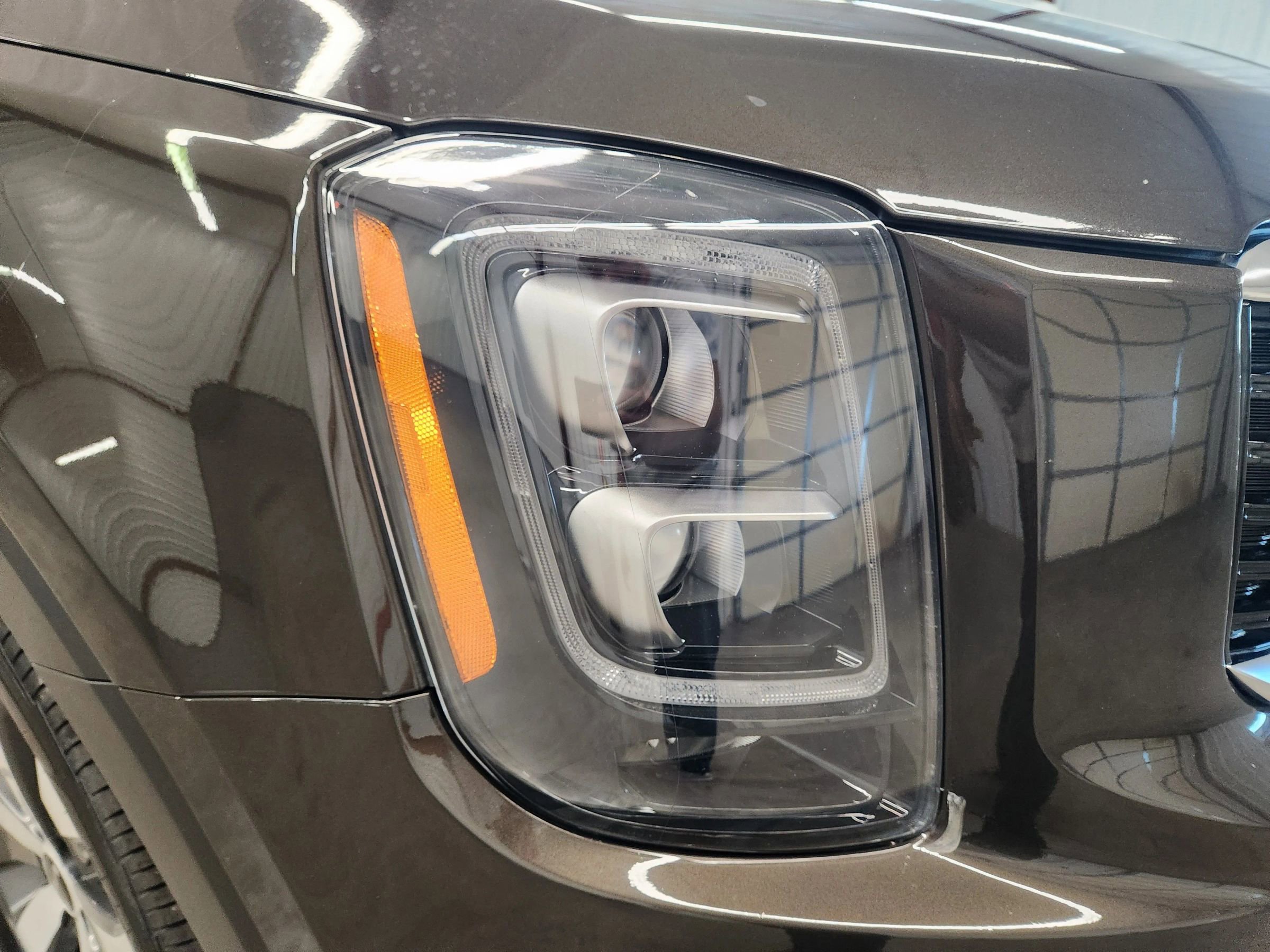 Used 2022 Kia Telluride EX w/ EX Premium Package image 24