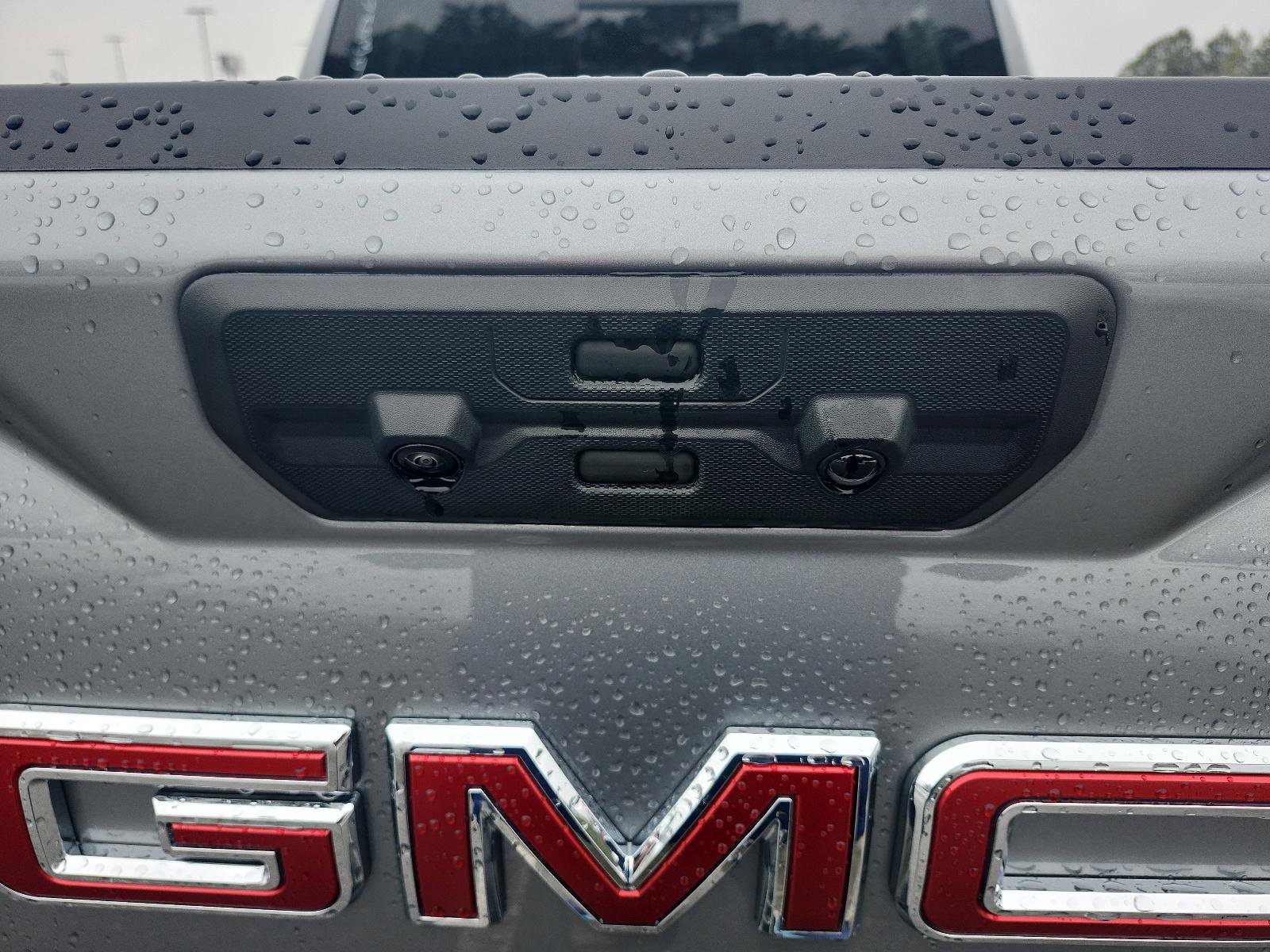 Used 2025 GMC Sierra 1500 AT4 w/ AT4 Premium Package image 9