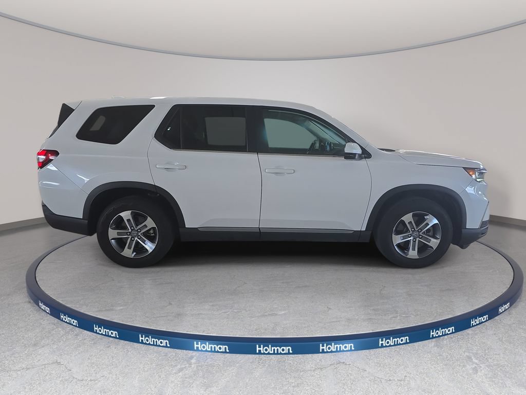 Used 2025 Honda Pilot EX-L image 5