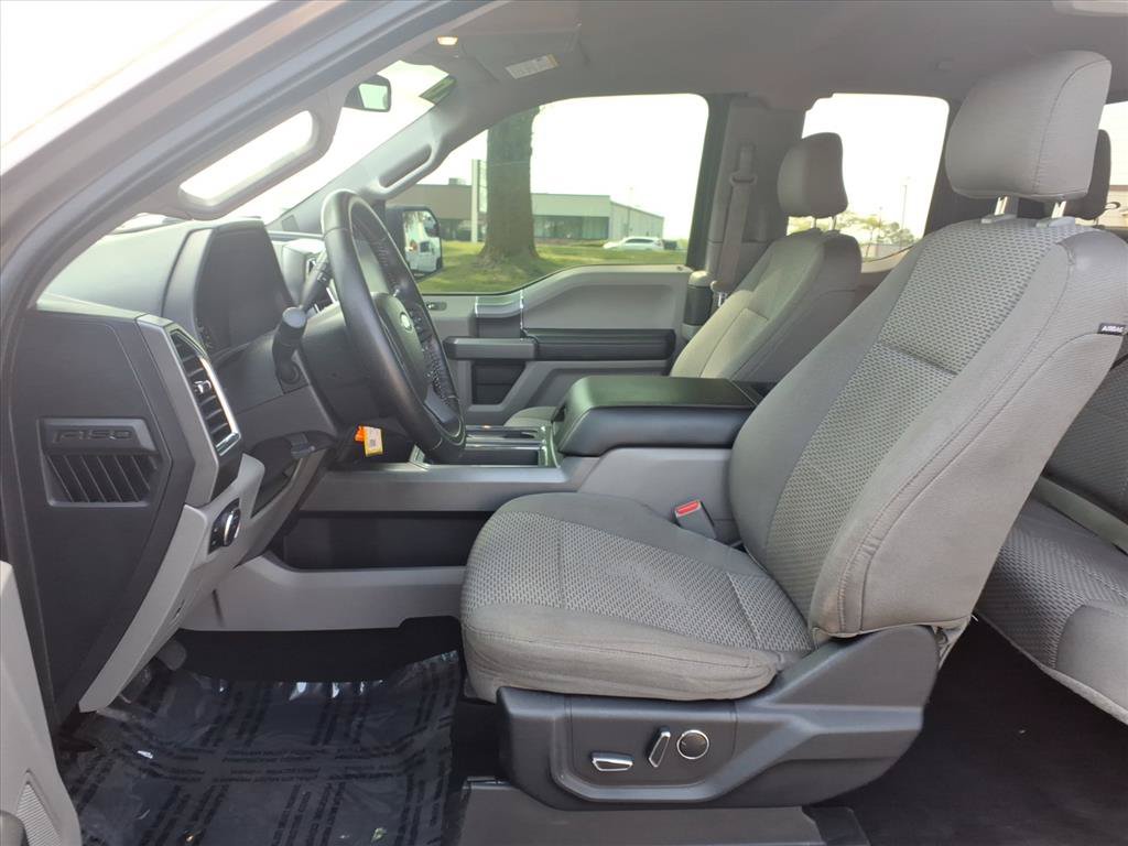 Used 2016 Ford F150 XLT w/ Equipment Group 302A Luxury AWD/4WD image 26