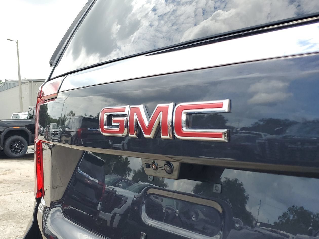 New 2026 GMC Yukon XL Elevation w/ Elevation Premium Package AWD/4WD image 7