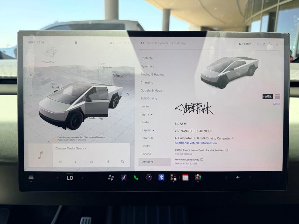 Used 2025 Tesla Cybertruck AWD Crew Cab image 13
