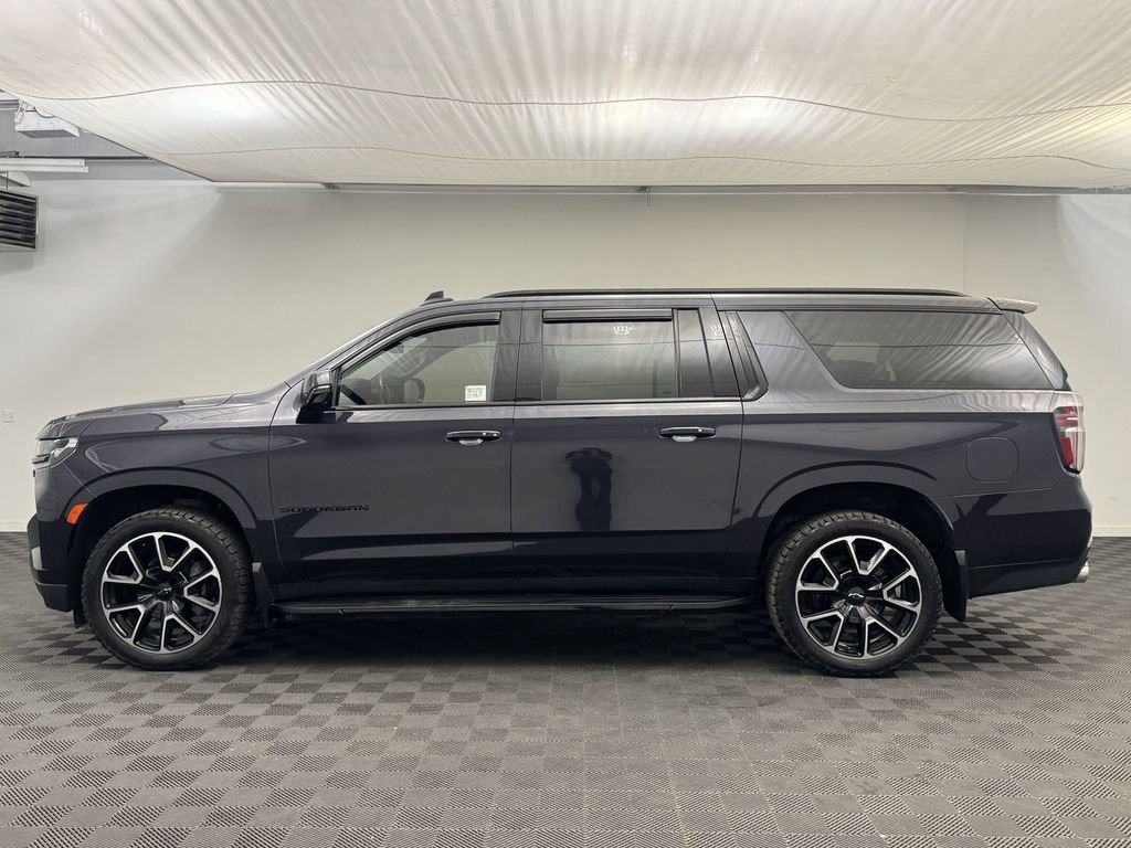 Used 2022 Chevrolet Suburban RST w/ Sport Performance Package image 2