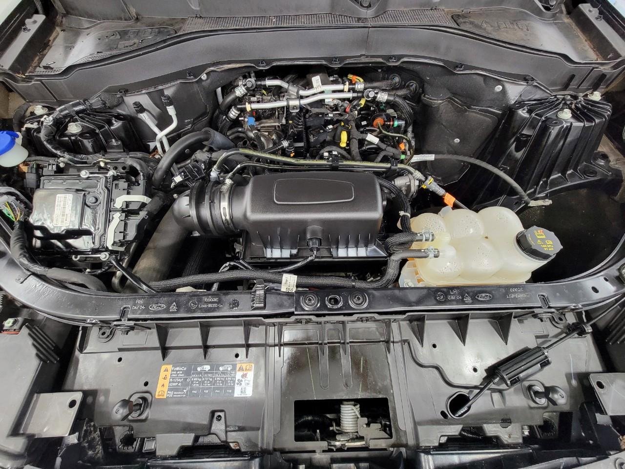 Used 2023 Ford Explorer XLT w/ Equipment Group 202A image 8