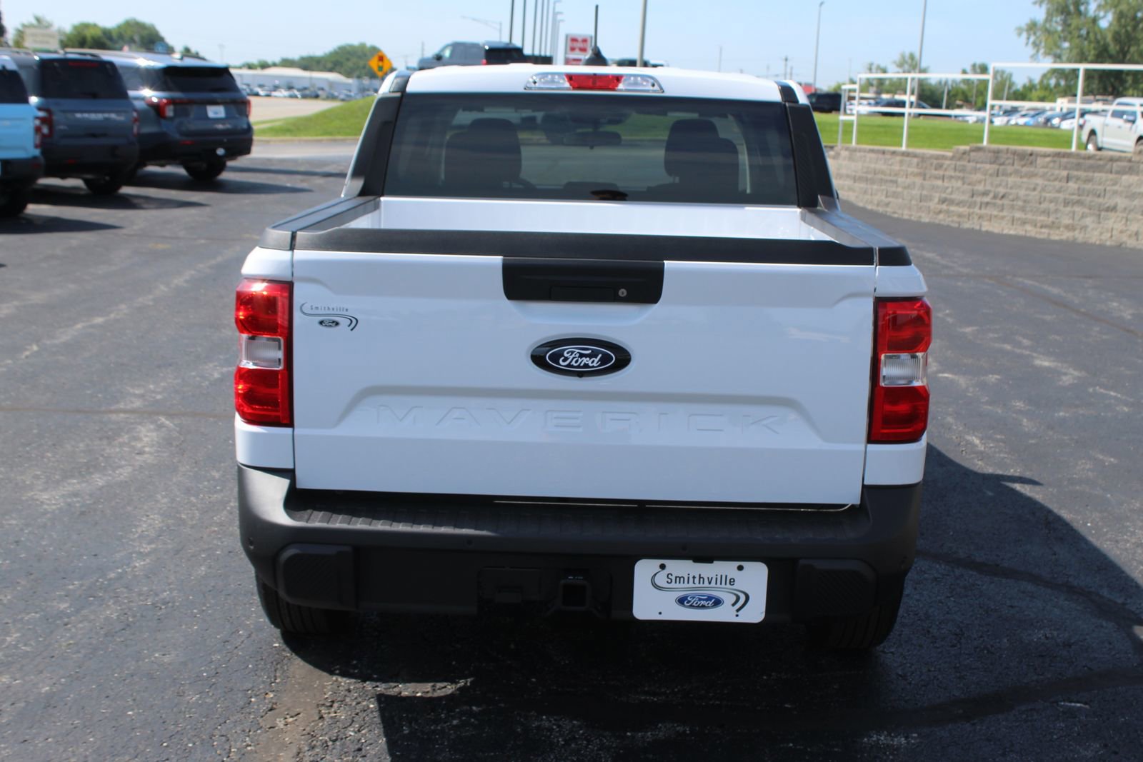 New 2025 Ford Maverick XL image 4