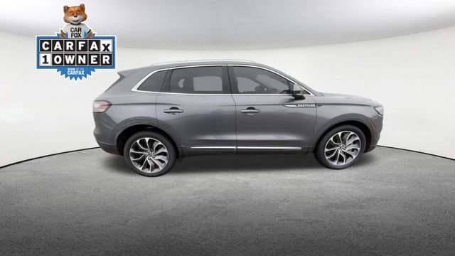 Used 2022 Lincoln Nautilus Reserve image 10