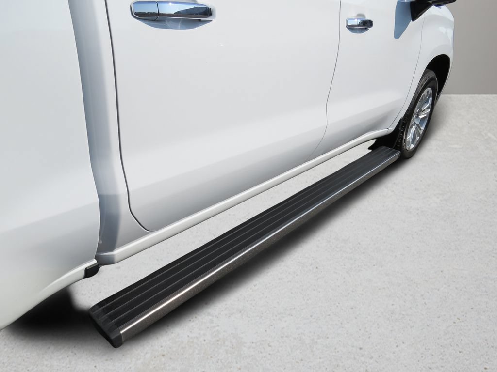 Used 2022 Chevrolet Silverado 1500 LTZ w/ LTZ Premium Package RWD image 12