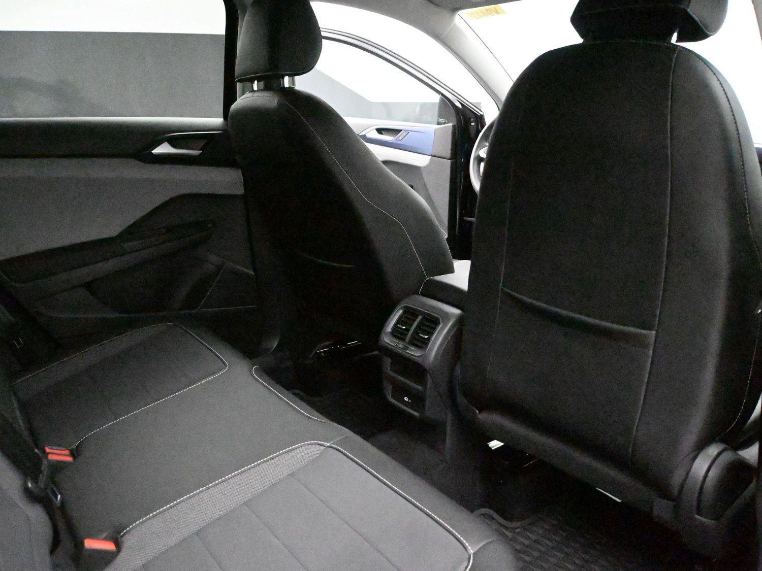 Used 2023 Volkswagen Taos SE image 18