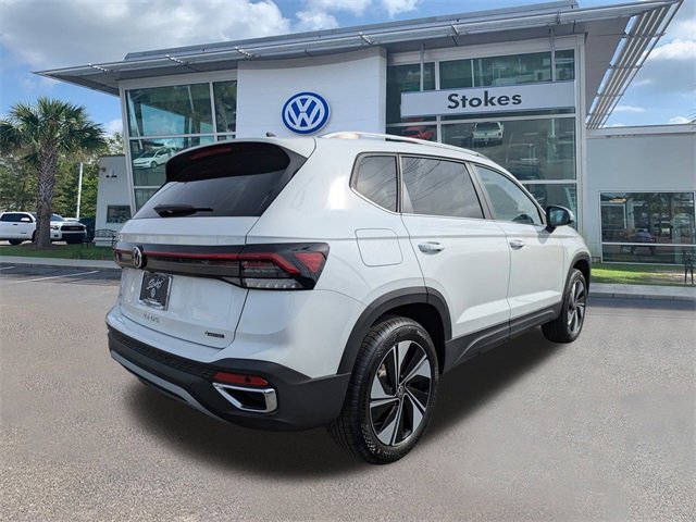 New 2026 Volkswagen Taos SE image 4