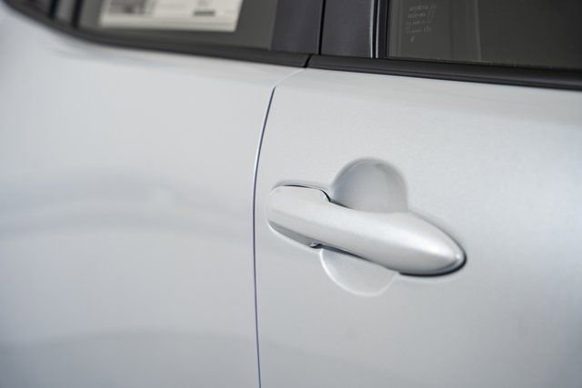 New 2026 Toyota Prius Plug-In Hybrid FWD image 17