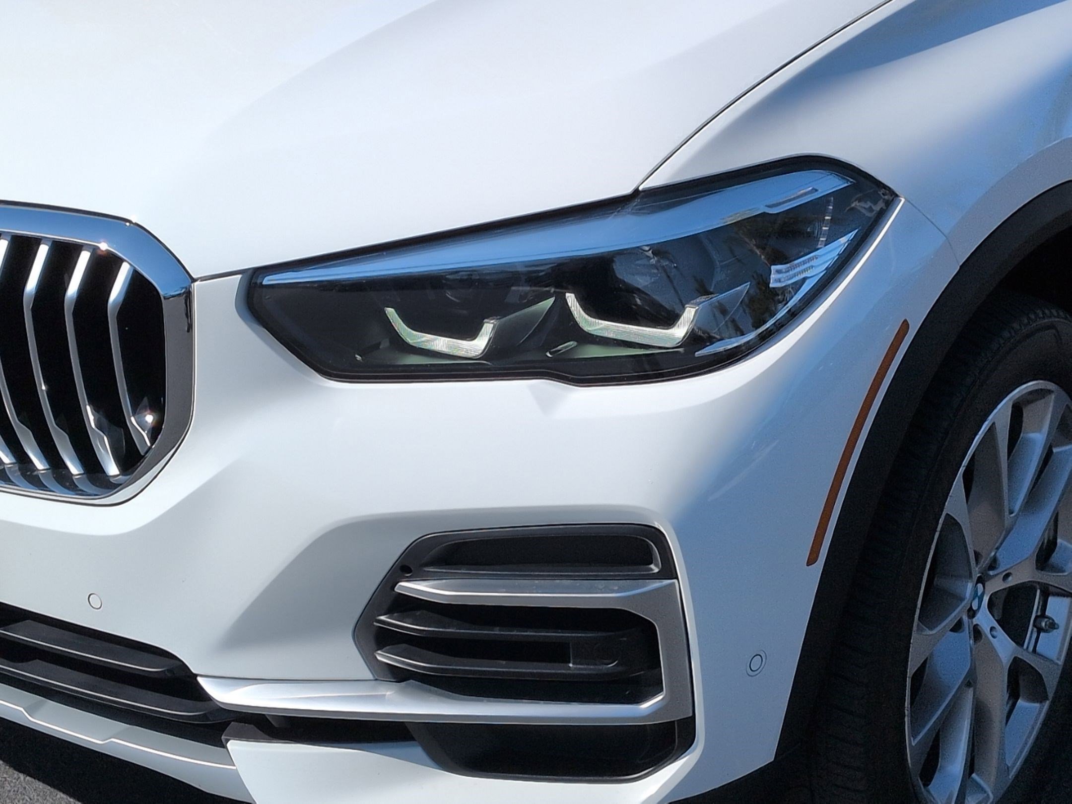 Certified 2023 BMW X5 xDrive40i w/ Premium Package AWD/4WD image 6