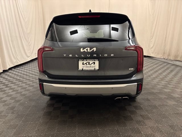 Certified 2023 Kia Telluride S w/ S Sunroof Package AWD/4WD image 6