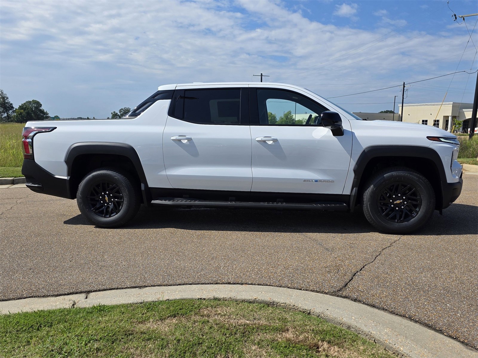 New 2026 Chevrolet Silverado EV LT image 3