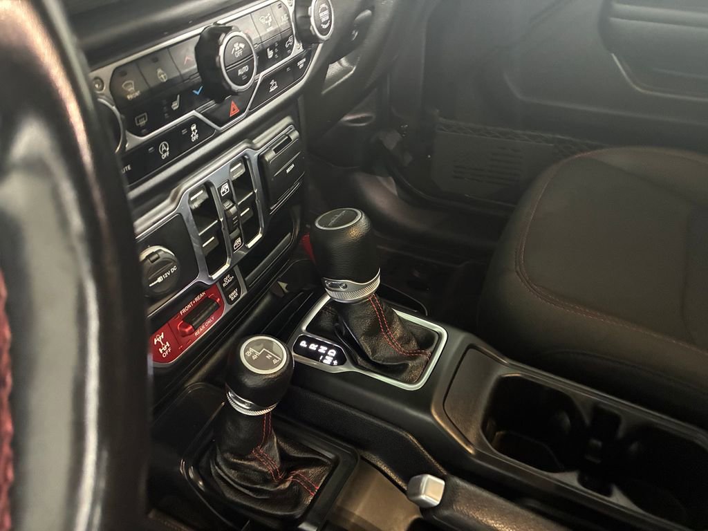 Used 2020 Jeep Gladiator Rubicon w/ LED Lighting Group image 18