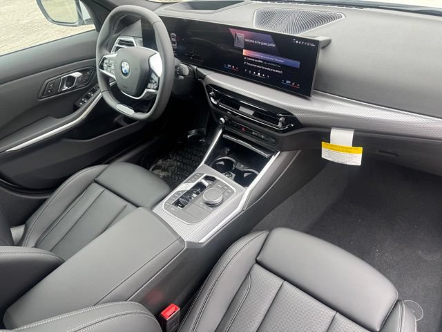 New 2026 BMW 330i xDrive Sedan w/ Premium Package AWD/4WD image 27
