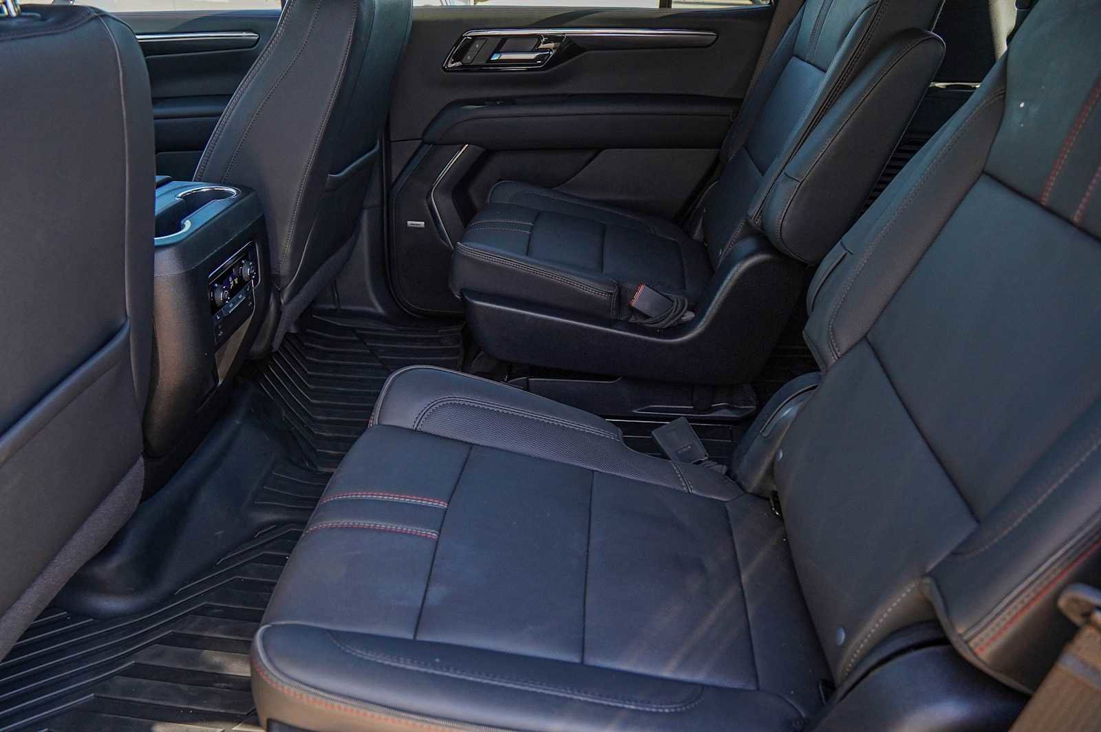 Used 2025 Chevrolet Tahoe RST w/ RST Capability Package image 28