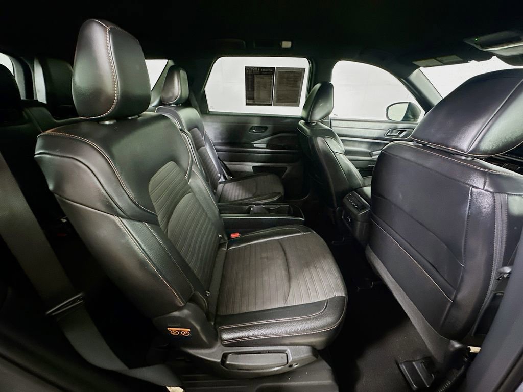 Used 2024 Nissan Pathfinder Rock Creek image 11