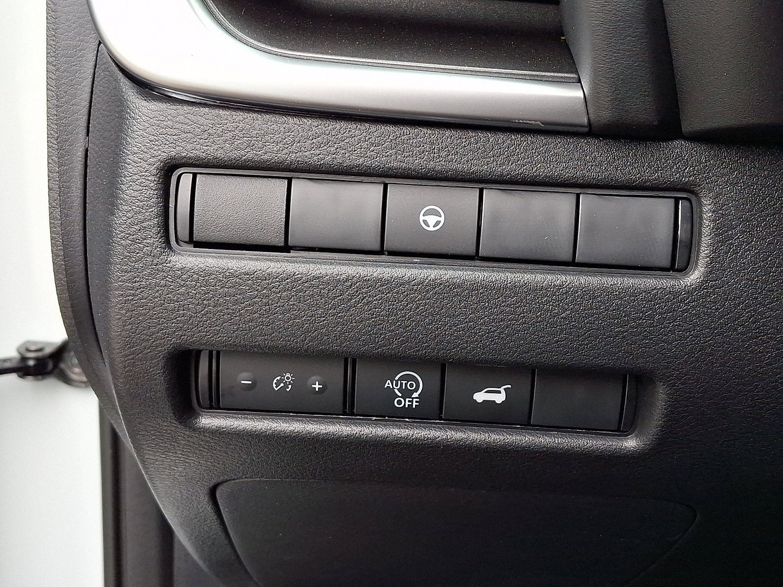 New 2026 Nissan Rogue SV AWD/4WD image 17