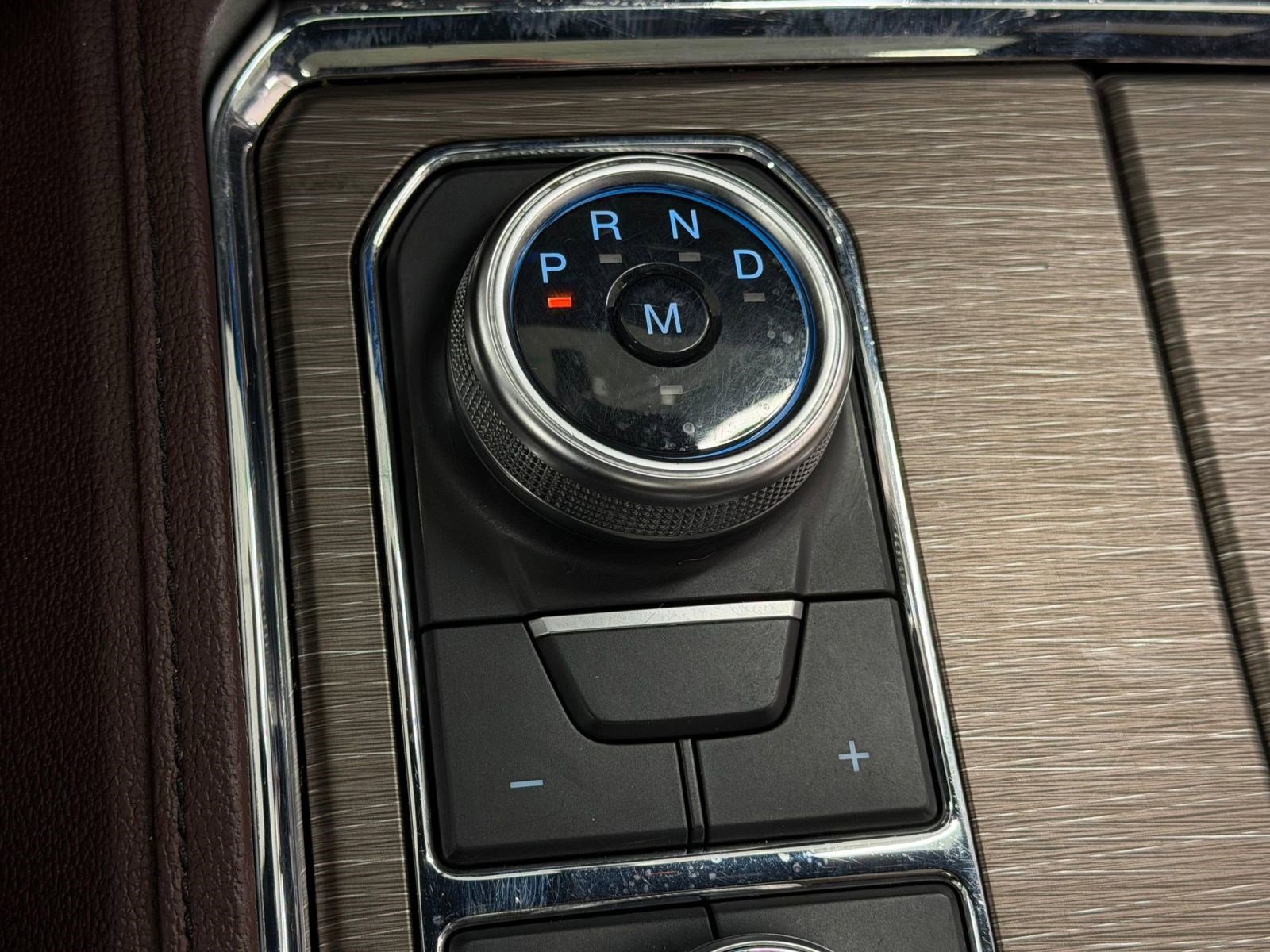 Used 2022 Ford Expedition Max Limited image 15