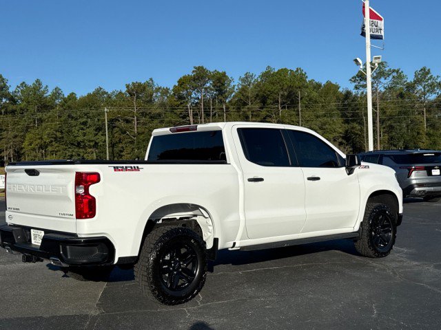 Used 2025 Chevrolet Silverado 1500 Custom Trail Boss AWD/4WD image 4