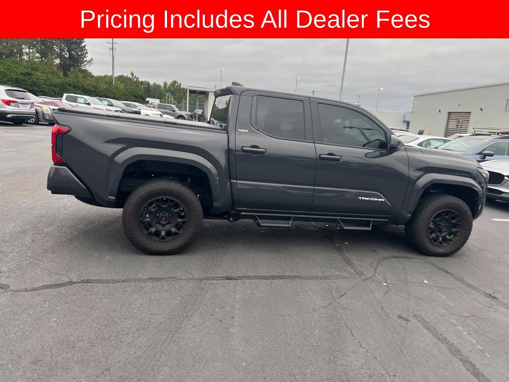 Used 2025 Toyota Tacoma SR5 AWD/4WD image 19
