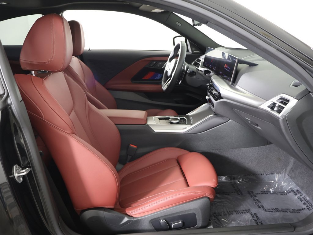 Used 2025 BMW M240i xDrive Coupe w/ Premium Package image 32