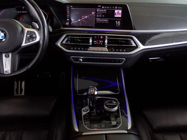 Used 2020 BMW X7 M50i image 10