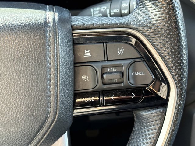 Used 2024 Toyota Sequoia Platinum AWD/4WD image 24