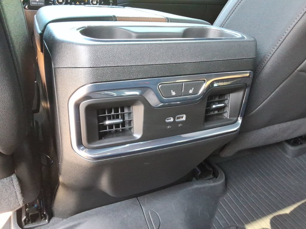 Used 2024 Chevrolet Silverado 3500 High Country w/ High Country Premium Package AWD/4WD image 22