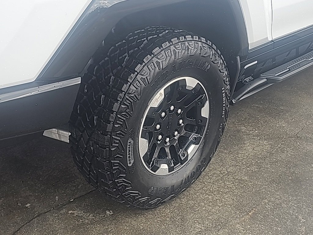 Used 2022 GMC Hummer EV Edition 1 w/ LPO, Illumination Package image 9