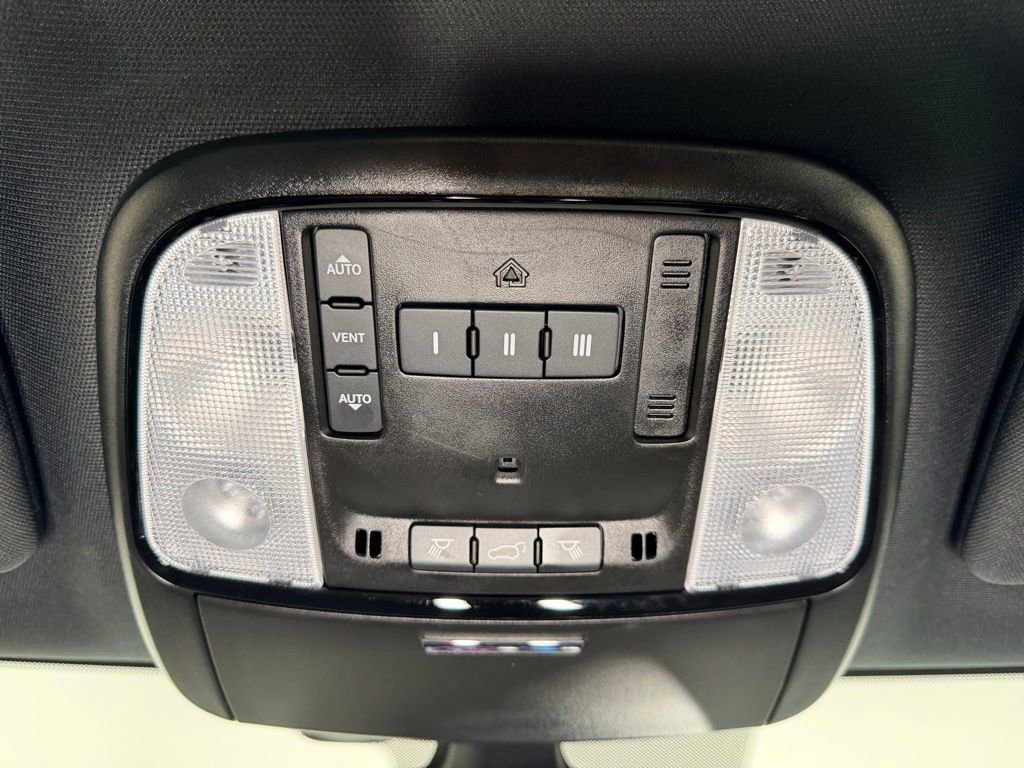 Used 2024 Dodge Durango GT AWD/4WD image 15