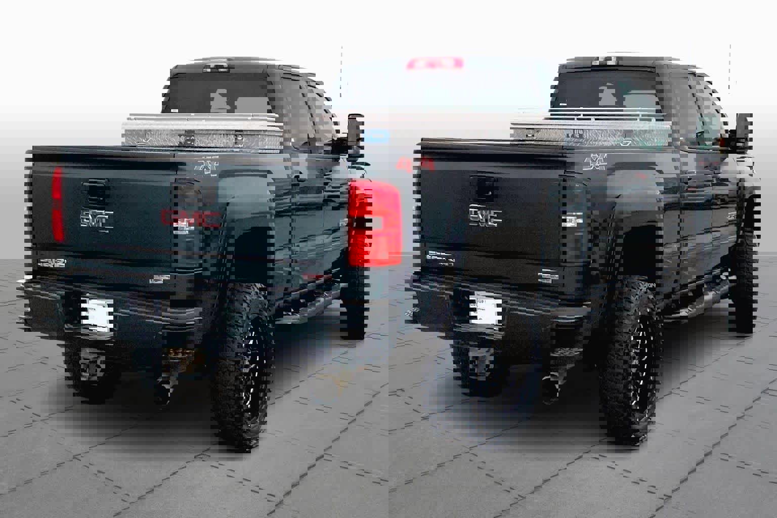 Used 2018 GMC Sierra 2500 SLT w/ Duramax Plus Package image 13