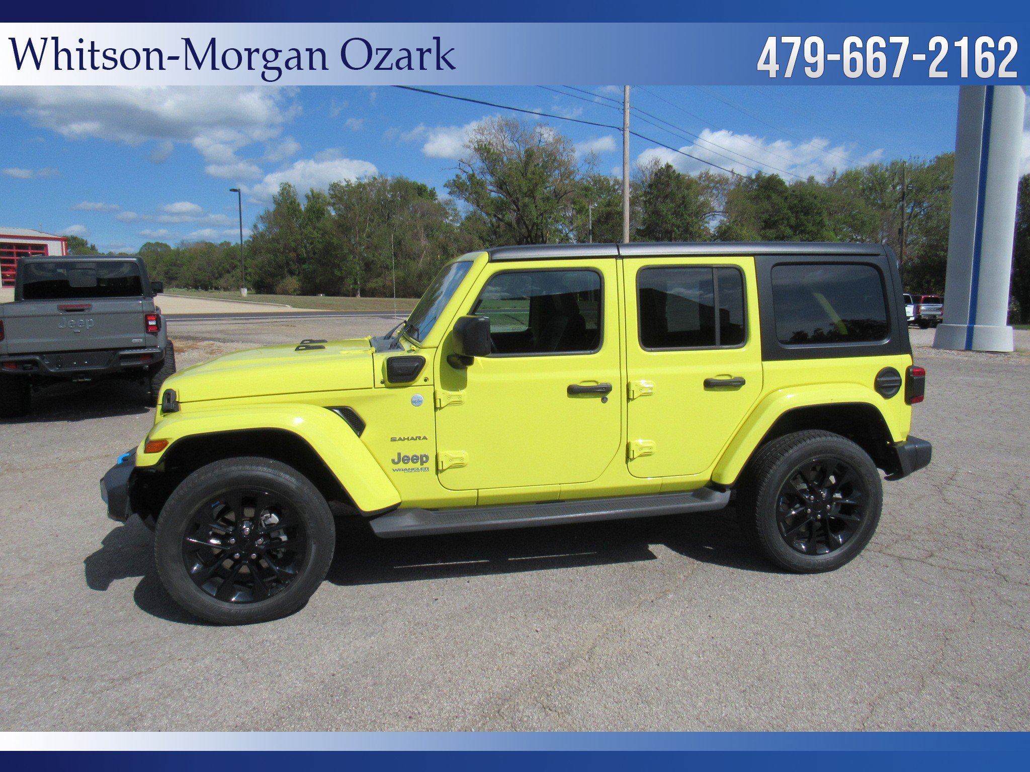 Used 2022 Jeep Wrangler Unlimited Sahara w/ Cold Weather Group AWD/4WD image 6