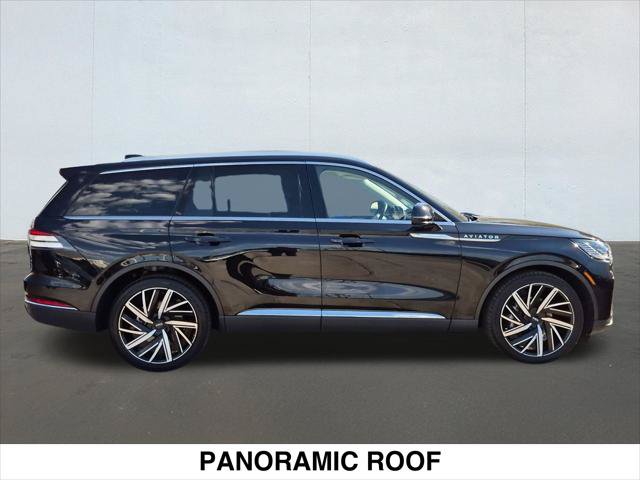 Used 2026 Lincoln Aviator Reserve AWD/4WD image 4
