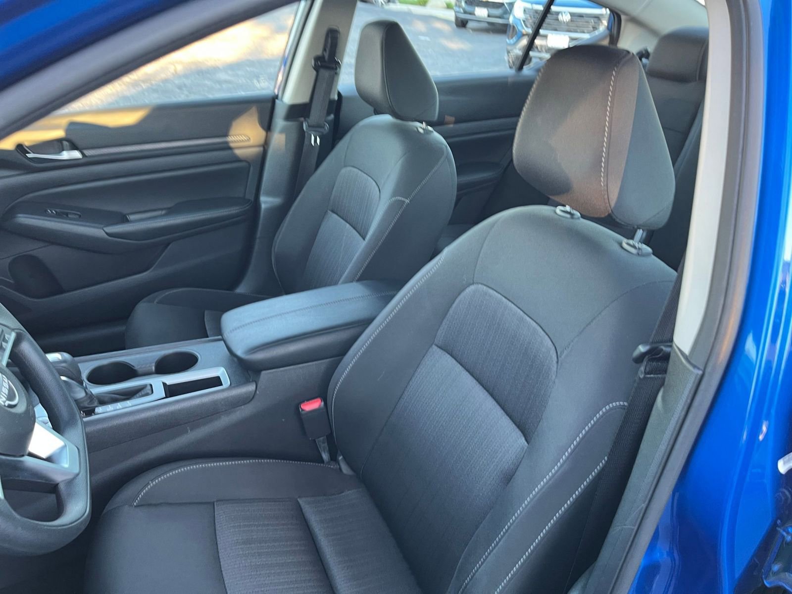 Used 2025 Nissan Altima 2.5 SV image 27