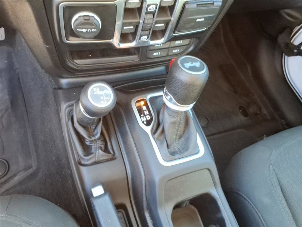 Used 2020 Jeep Wrangler Unlimited Sport image 32