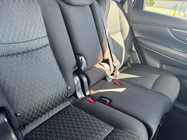 Used 2020 Nissan Rogue SV w/ Sun & Sound Touring Package image 5