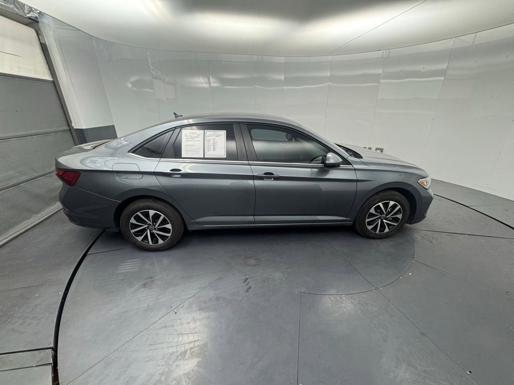 Used 2024 Volkswagen Jetta S image 6