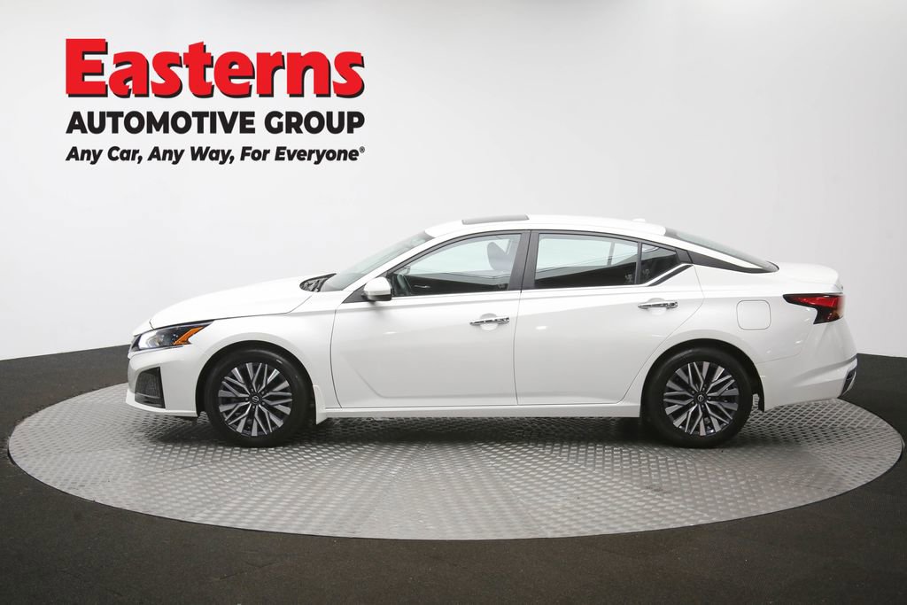 Used 2024 Nissan Altima 2.5 SV w/ SV Premium Package FWD image 60
