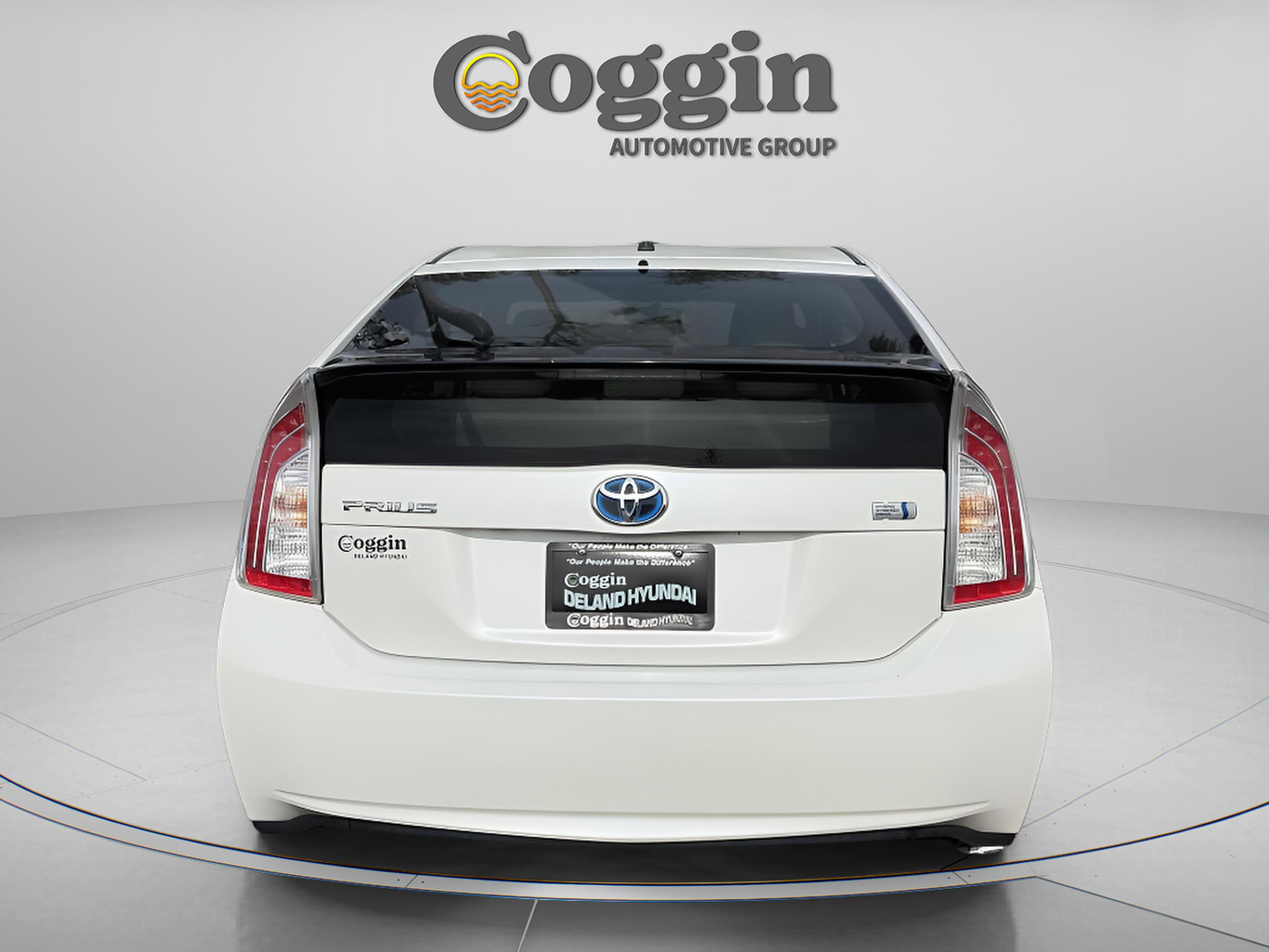 Used 2012 Toyota Prius Two image 4