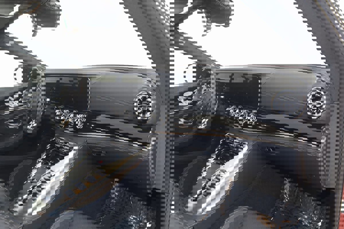 Used 2024 Mercedes-Benz AMG GT 43 image 71