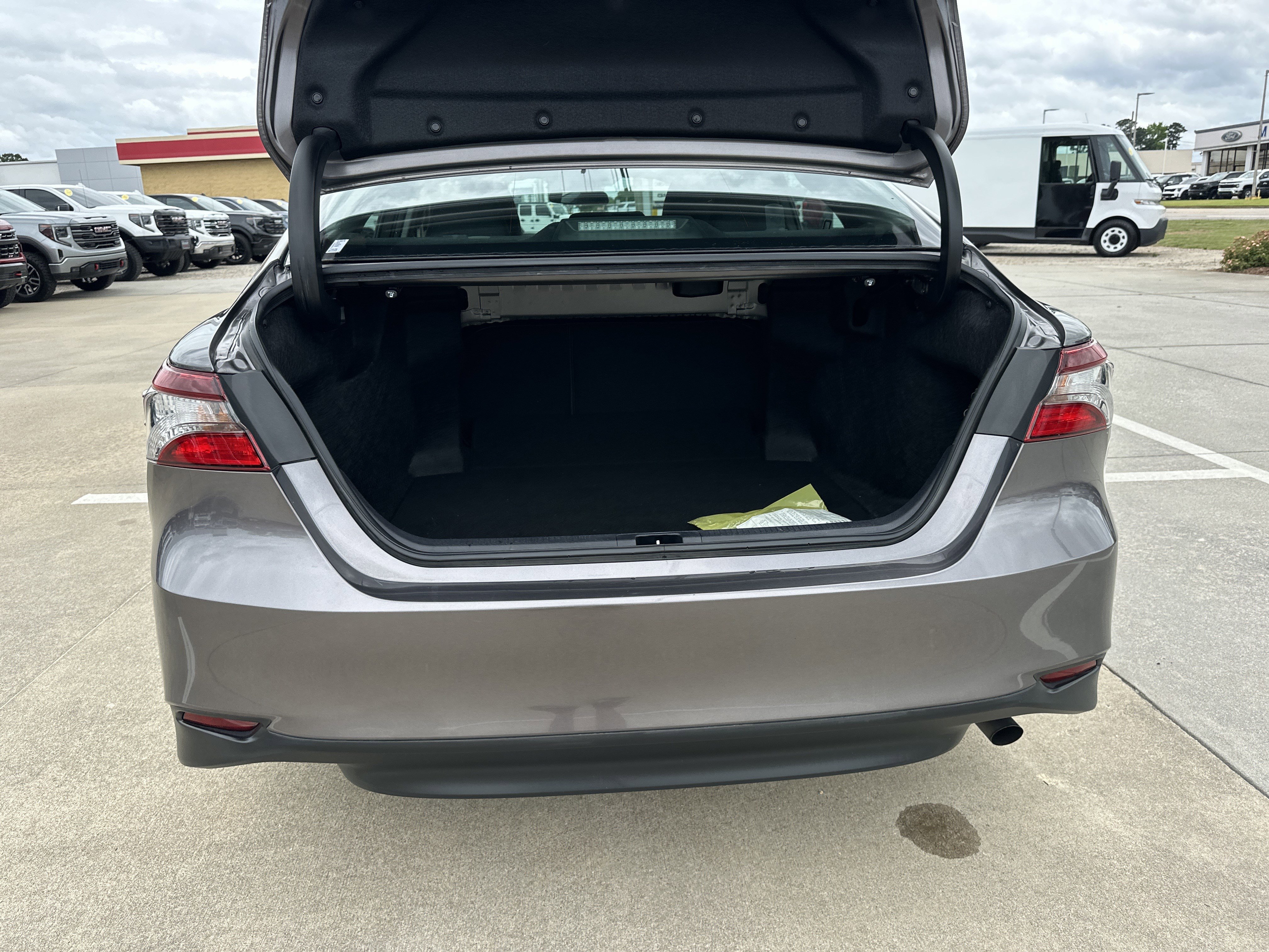 Used 2024 Toyota Camry LE FWD image 22