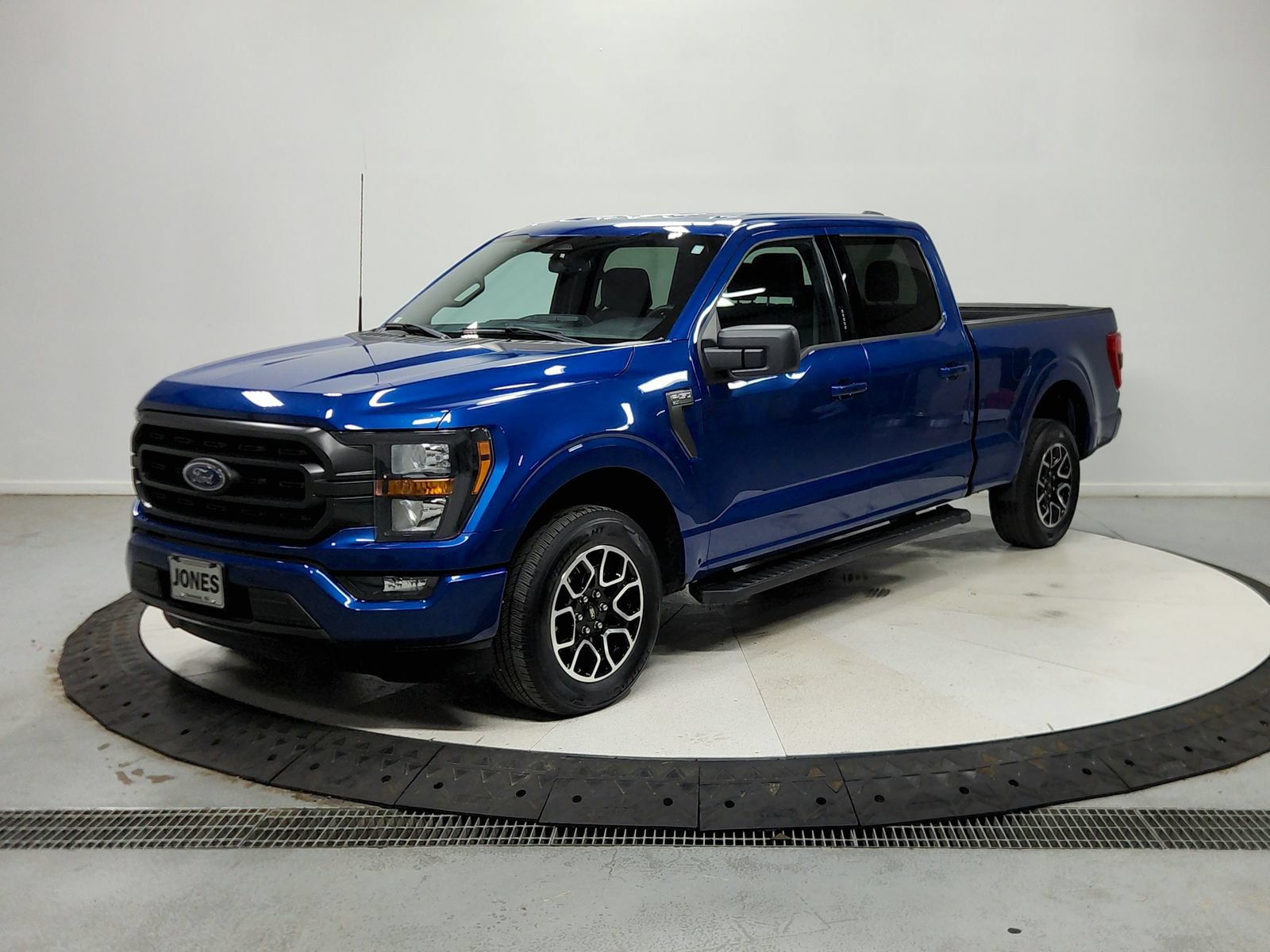 Used 2023 Ford F150 2WD SuperCrew image 4