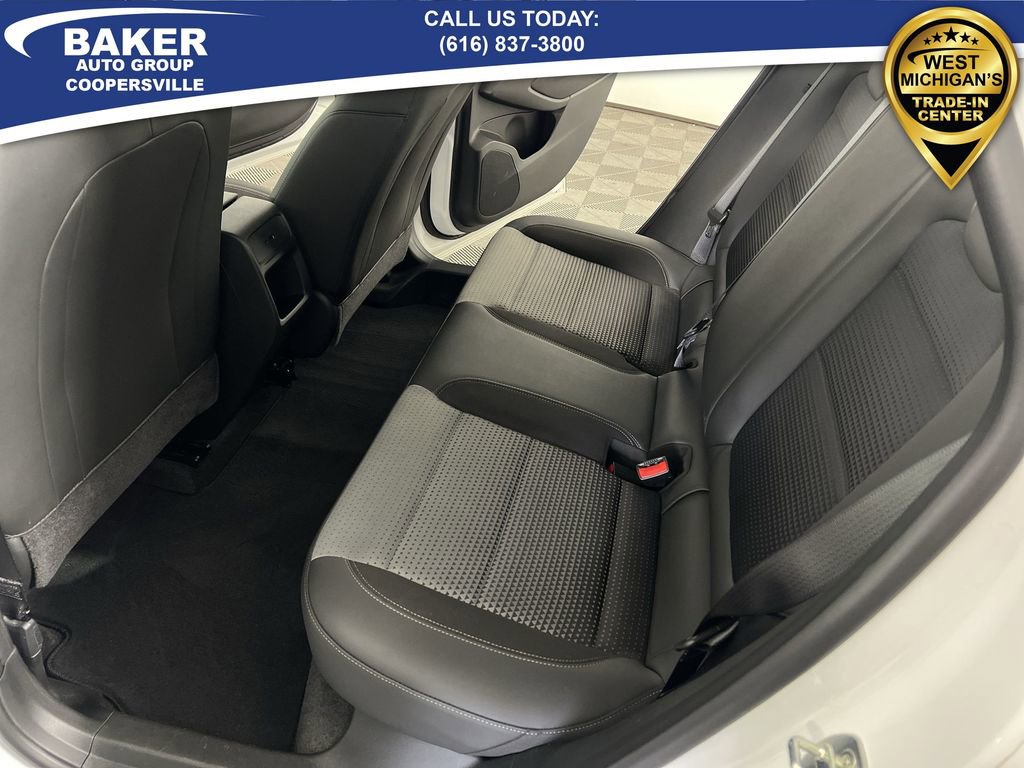 Certified 2024 Chevrolet Trax LT w/ Driver Confidence Package image 24