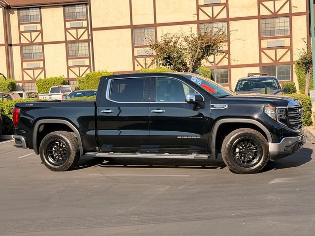 Used 2022 GMC Sierra 1500 SLT w/ SLT Premium Plus Package AWD/4WD image 4