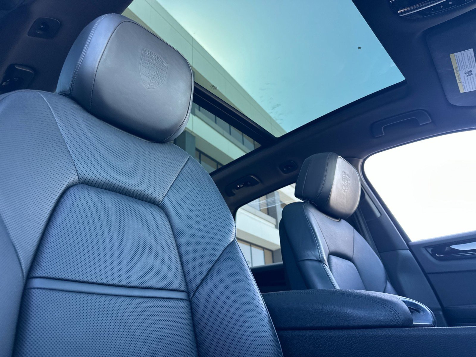 Used 2023 Porsche Cayenne image 17