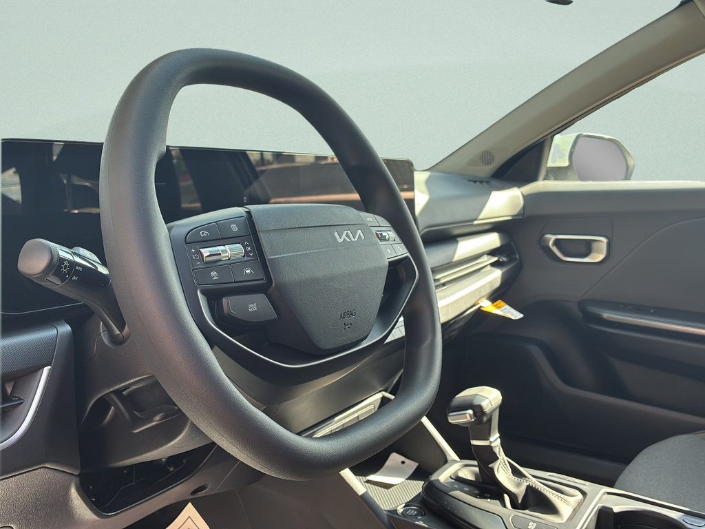 New 2026 Kia K4 FWD image 25